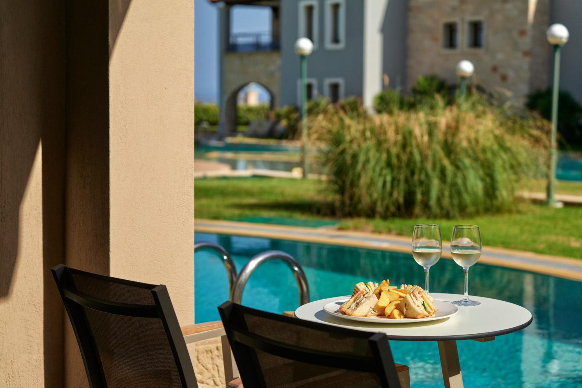 Atlantica Caldera Palace 헐소니소스 외부 사진