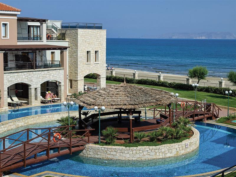 Atlantica Caldera Palace 헐소니소스 외부 사진