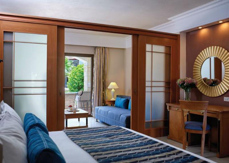 Atlantica Caldera Palace 헐소니소스 외부 사진